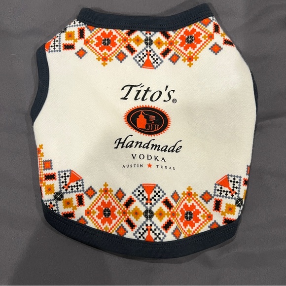 Tito’s Ugly Christmas Sweater 2021 w/matching pet sweater - Picture 4 of 6